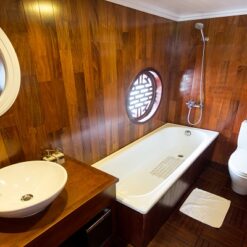 Alternative view of Combo Du thuyền Paradise President 5* + Khách sạn Paradise Suites 4*