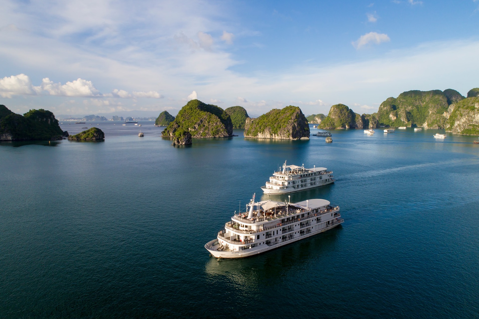 di chuyen Ha Noi Ha Long