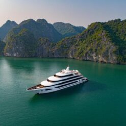 Trang chủ 18 Du thuyền Scarlet Pearl Hạ Long