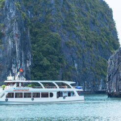 Du thuyền Alova Premium Cruises
