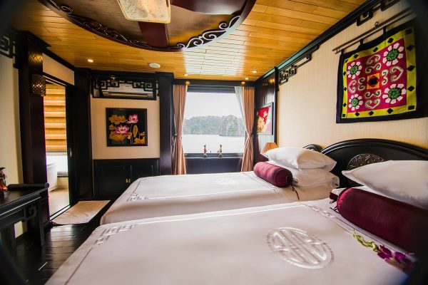 Du Thuyền Dragon Legend Cruise 2 Ngày 1 Đêm 9 Du Thuyền Dragon Legend Cruise 2 Ngày 1 Đêm - Ảnh 9
